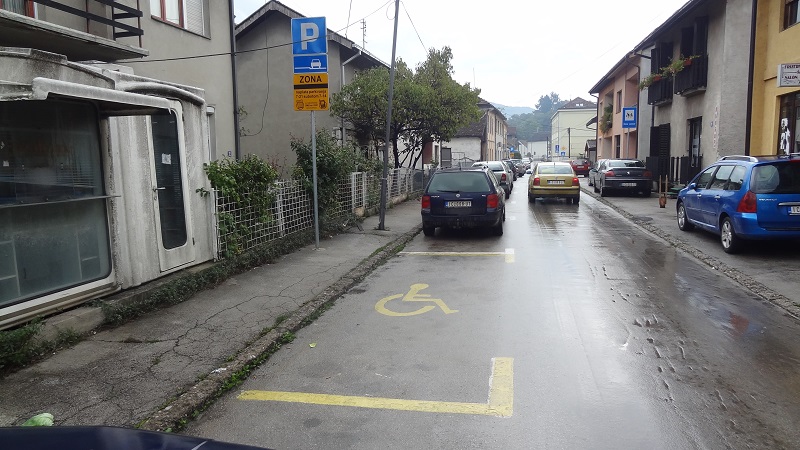 Паркинг за инвалиде Б. Нушића Ивањица